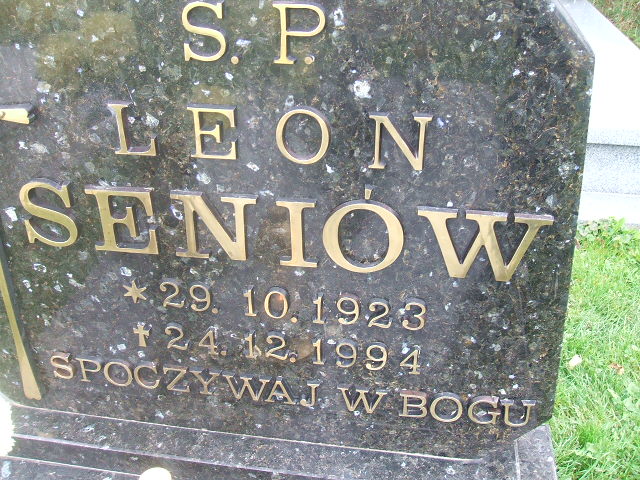 Leon Seniów 1923 Głubczyce - Grobonet - Wyszukiwarka osób pochowanych