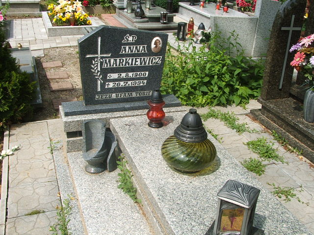 Grób Anna Markiewicz
